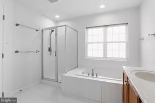 7348 Bloomington Ct, Springfield, VA 22150 - Photo 34