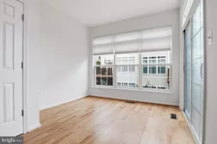 7348 Bloomington Ct, Springfield, VA 22150 - Photo 24