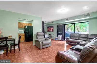 6133 Leesburg Pike #201, Falls Church, VA 22041 - Photo 6