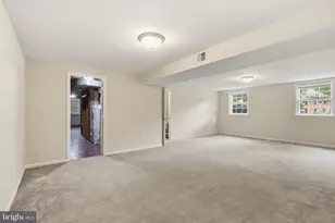 8621 Buckboard Dr, Alexandria, VA 22308 - Photo 22