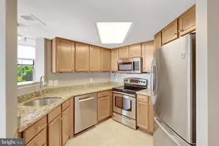 11800 Sunset Hills Rd, Reston, VA 20190 - Photo 12