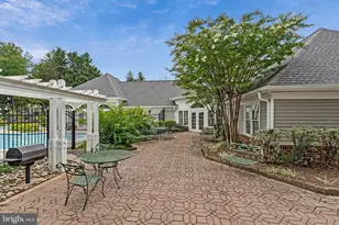 12747 Fair Briar Ln, Fairfax, VA 22033 - Photo 26