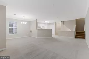 12747 Fair Briar Ln, Fairfax, VA 22033 - Photo 6