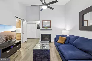 11809 Breton Ct, Reston, VA 20191 - Photo 4