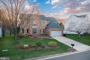 8622 Larkview Ln, Fairfax Station, VA 22039 - Photo 6