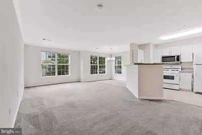4529 Superior Square, Fairfax, VA 22033 - Photo 4