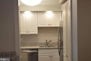 5904 Mt Eagle Dr, Alexandria, VA 22303 - Photo 18