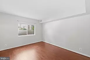 5904 Mt Eagle Dr, Alexandria, VA 22303 - Photo 32