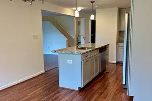 1823 N Shore Ct, Reston, VA 20190 - Photo 4