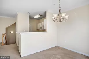2433 Coopers Branch Ct, Herndon, VA 20171 - Photo 10