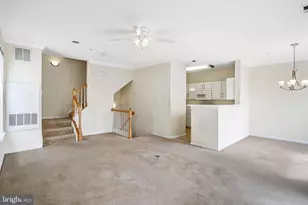 2433 Coopers Branch Ct, Herndon, VA 20171 - Photo 8