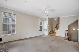 2433 Coopers Branch Ct, Herndon, VA 20171 - Photo 8
