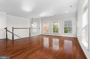 3073 Rittenhouse Cir, Fairfax, VA 22031 - Photo 4