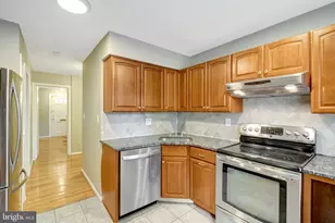 8315 Forrester Blvd, Springfield, VA 22152 - Photo 10