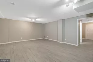 8315 Forrester Blvd, Springfield, VA 22152 - Photo 28