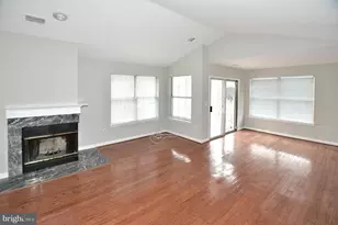 5612 Willoughby Newton Dr, Centreville, VA 20120 - Photo 4