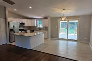 12920 Framingham Ct, Herndon, VA 20171 - Photo 4