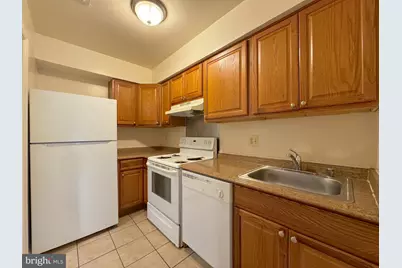 9773 Hagel Circle #55/B, Lorton, VA 22079 - Photo 8