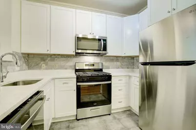 1645 International Drive #210, McLean, VA 22102 - Photo 2
