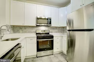 1645 International Dr, McLean, VA 22102 - Photo 2