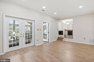 7594 Woodstown Dr, Springfield, VA 22153 - Photo 10