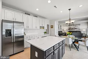 8955 Birch Bay Cir, Lorton, VA 22079 - Photo 2