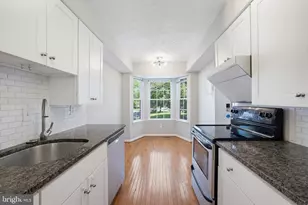 13945 Big Yankee Ln, Centreville, VA 20121 - Photo 16