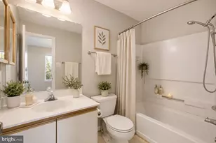 13945 Big Yankee Ln, Centreville, VA 20121 - Photo 12