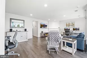 8248 Catbird Cir, Lorton, VA 22079 - Photo 4