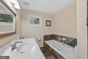 6367 Brampton Ct, Alexandria, VA 22304 - Photo 20