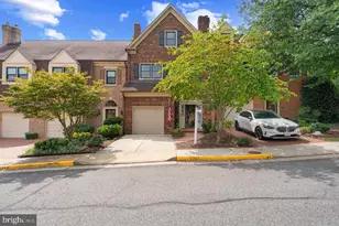 6367 Brampton Ct, Alexandria, VA 22304 - Photo 2