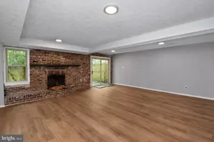 6611 Rosecroft Pl, Falls Church, VA 22043 - Photo 36