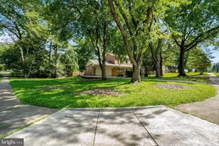 8916 Braeburn Dr, Annandale, VA 22003 - Photo 68