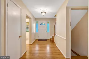 8916 Braeburn Dr, Annandale, VA 22003 - Photo 2