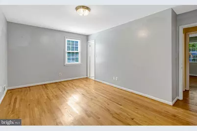 8916 Braeburn Drive, Annandale, VA 22003 - Photo 32