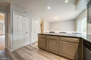 5465 Cheshire Meadows Way, Fairfax, VA 22032 - Photo 14