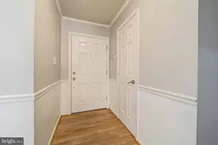 5465 Cheshire Meadows Way, Fairfax, VA 22032 - Photo 2