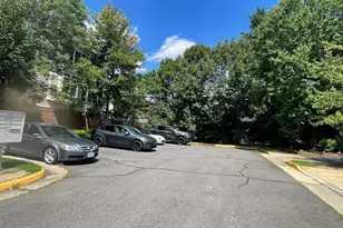 6173 Derring St, Centreville, VA 20120 - Photo 4