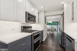 1626 Waters Edge Ln, Reston, VA 20190 - Photo 18
