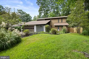 9006 Home Guard Dr, Burke, VA 22015 - Photo 2