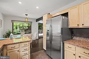 9006 Home Guard Dr, Burke, VA 22015 - Photo 22