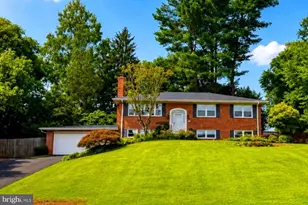 1036 Carper St, McLean, VA 22101 - Photo 2