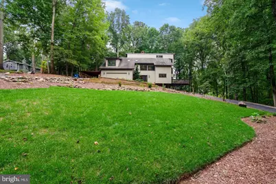 10227 Lawyers Road, Vienna, VA 22181 - Photo 2