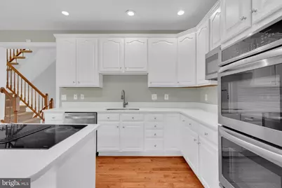 1814 Fallbrook Lane, Vienna, VA 22182 - Photo 14