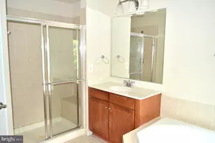 12213 Silver Cypress Terrace, Fairfax, VA 22030 - Photo 16