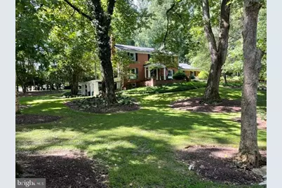10015 Saddle Road, Vienna, VA 22181 - Photo 6