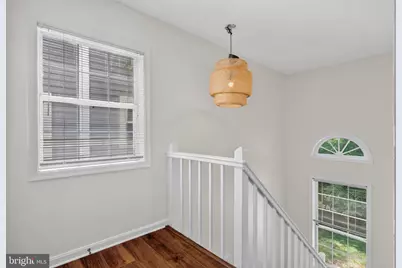 7660 Willow Point Drive, Falls Church, VA 22042 - Photo 4