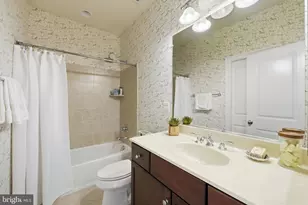 6734 Darrells Grant Pl, Falls Church, VA 22043 - Photo 18