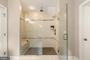 6203 Champion Oak Ct, Falls Church, VA 22044 - Photo 32