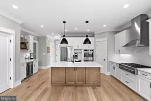 111 Courthouse Rd SW, Vienna, VA 22180 - Photo 18